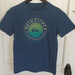 QuickSilver boys T.shirt  Med